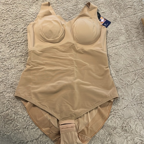 HoneyLove Liftwear tank bodysuit - Picture 2 of 8